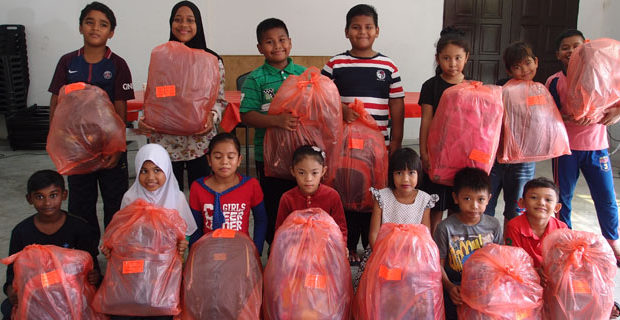Eastern & Oriental Berhad donates school bags